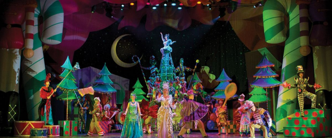 Cirque Dreams: Holidaze